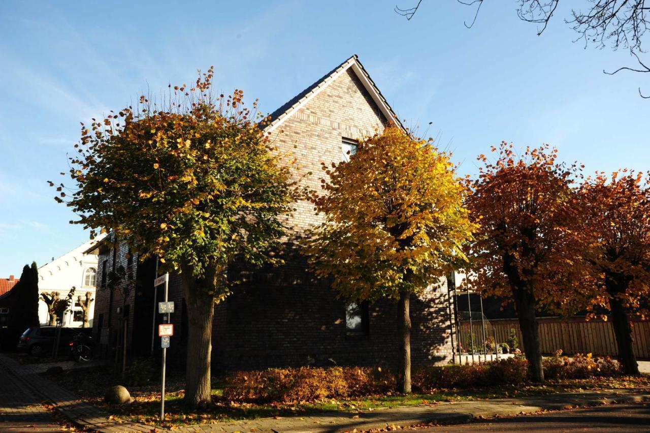Ferienhaus Zur Alten Maar, 65332 Moormerland エクステリア 写真