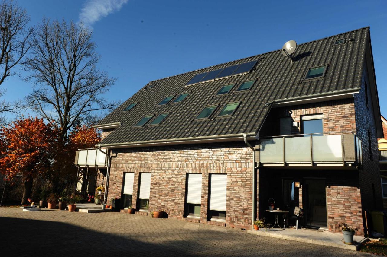 Ferienhaus Zur Alten Maar, 65332 Moormerland エクステリア 写真